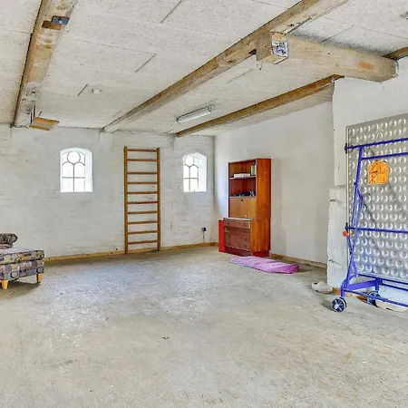 10 Person In S Nderborg * Sønderborg